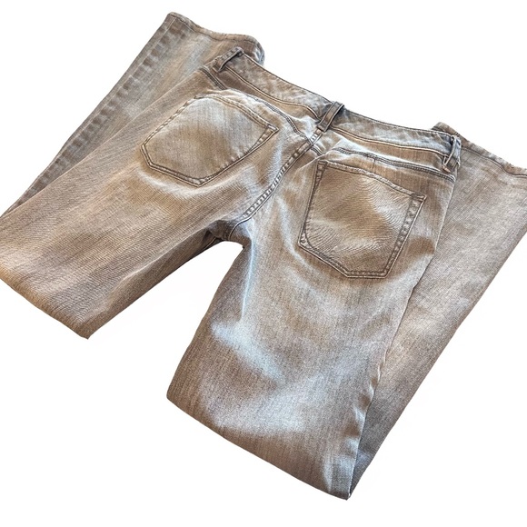 Elie Tahari Adena Straight Jean Women’s 8 Grey Wash Classic Fit - Picture 4 of 7